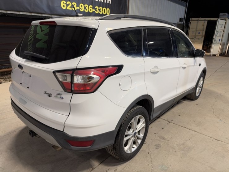 2018-ford-escape-se-image-9