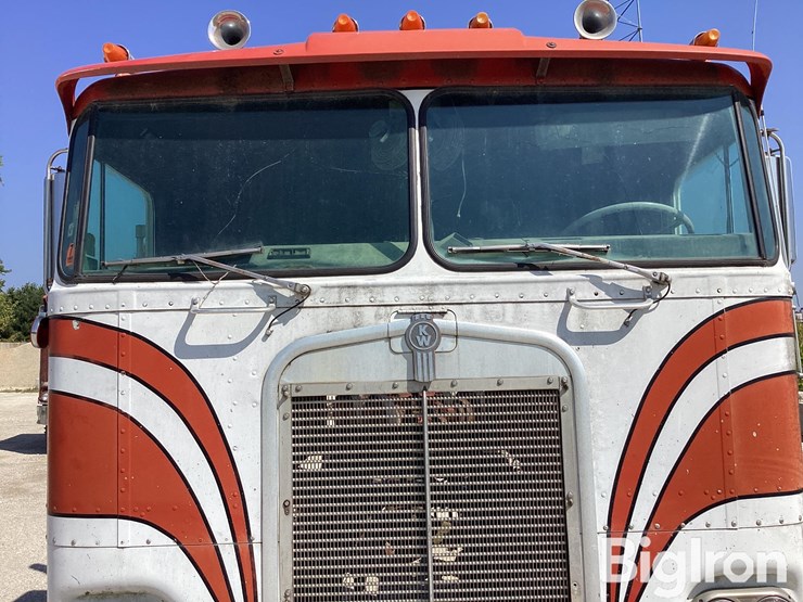 1984-kenworth-k100-image-14