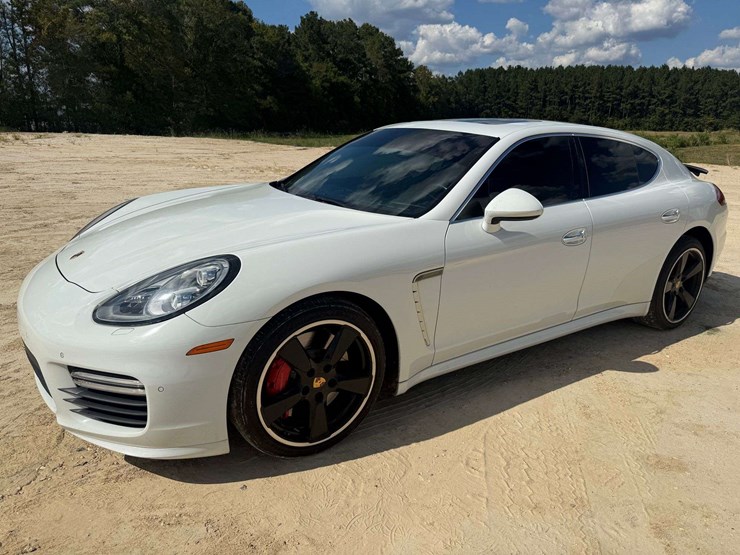 2016-porshe-panamera-4-door-hatchback-(132,955-miles)-image-1