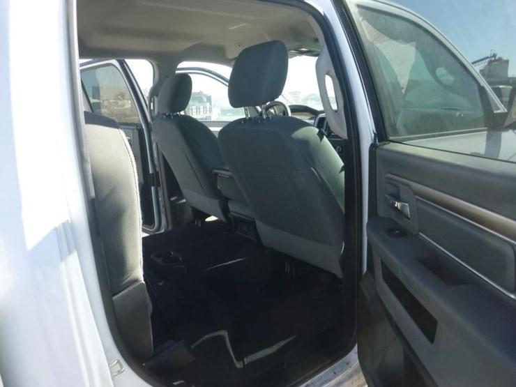 2019-dodge-1500-image-9