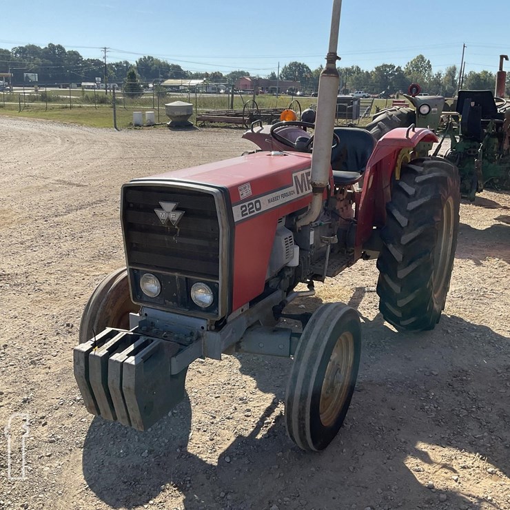 MASSEY-FERGUSON 220