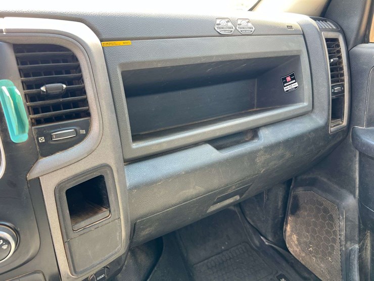 2015-dodge-3500-image-20
