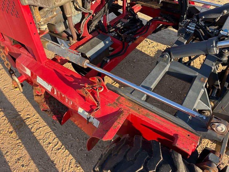 2004-moffett-m5500-image-18
