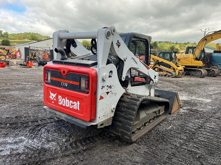 2022-bobcat-t770-image-6