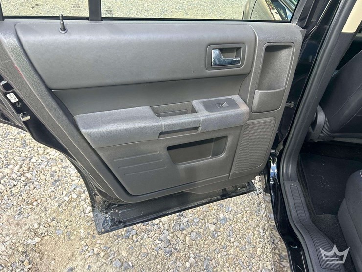2016-ford-flex-image-22