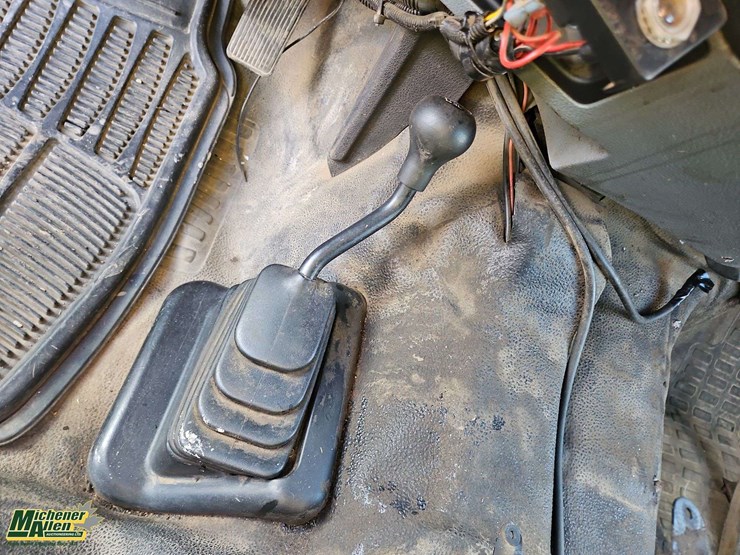 2015-ford-f550-image-19