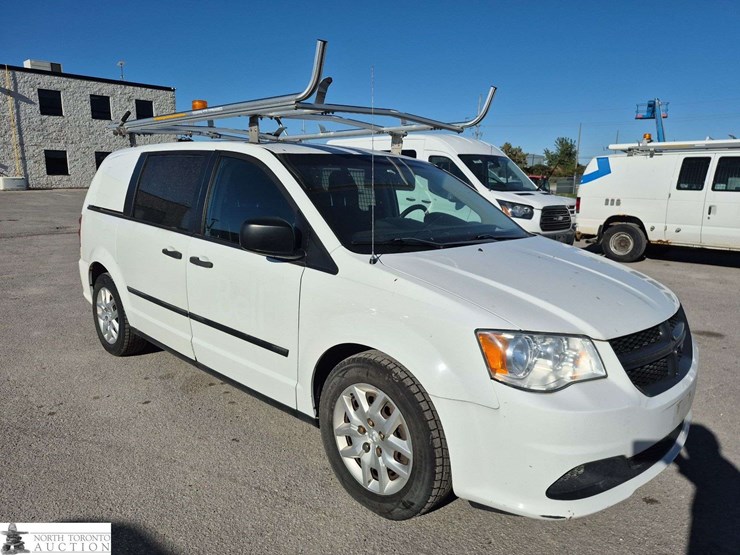 2015-ram-c/v-image-3