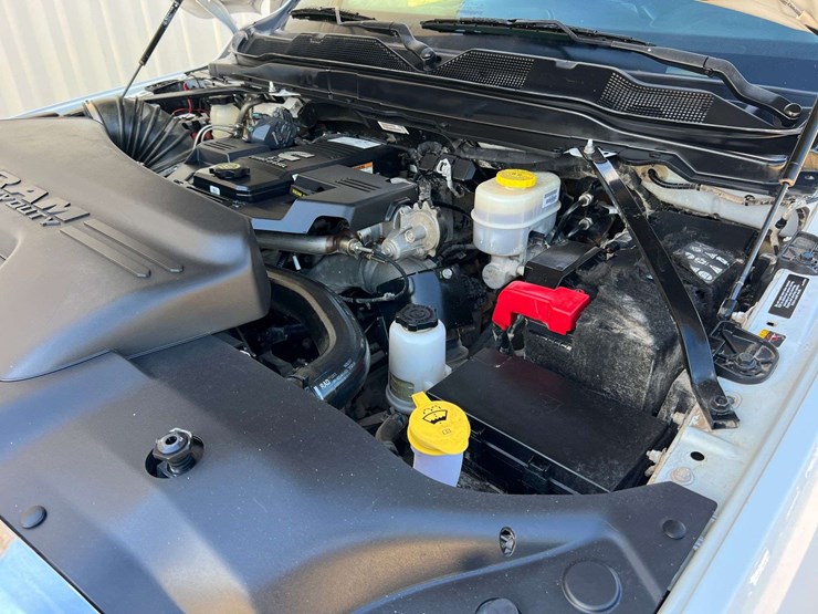 2023-dodge-3500-image-7