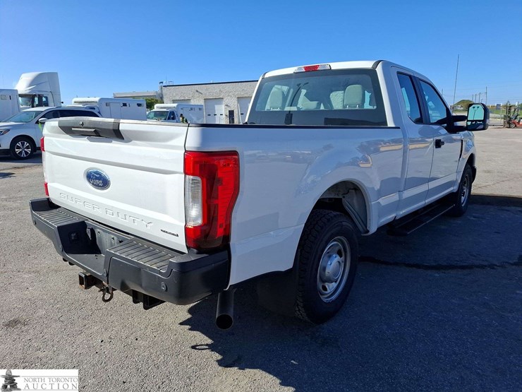 2018-ford-f350-image-5