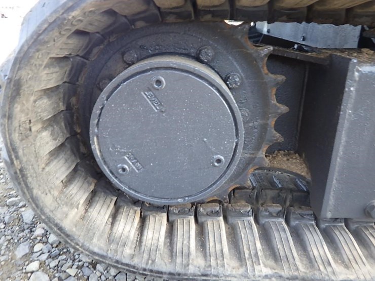 komatsu-pc28uu-image-18