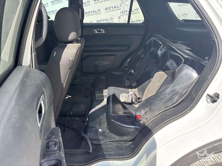 2016-ford-explorer-image-20