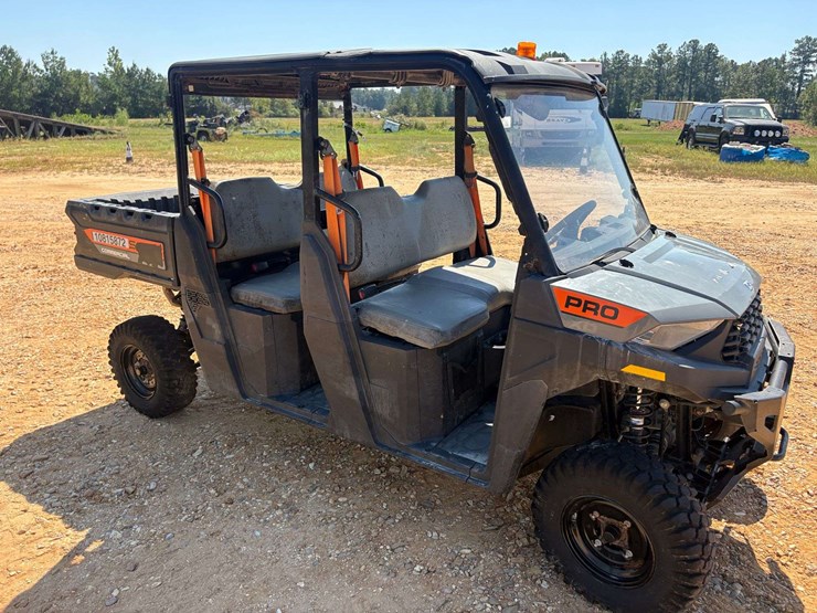 2022-polaris-pro-xd-4x4-crew-cab-utv-image-4
