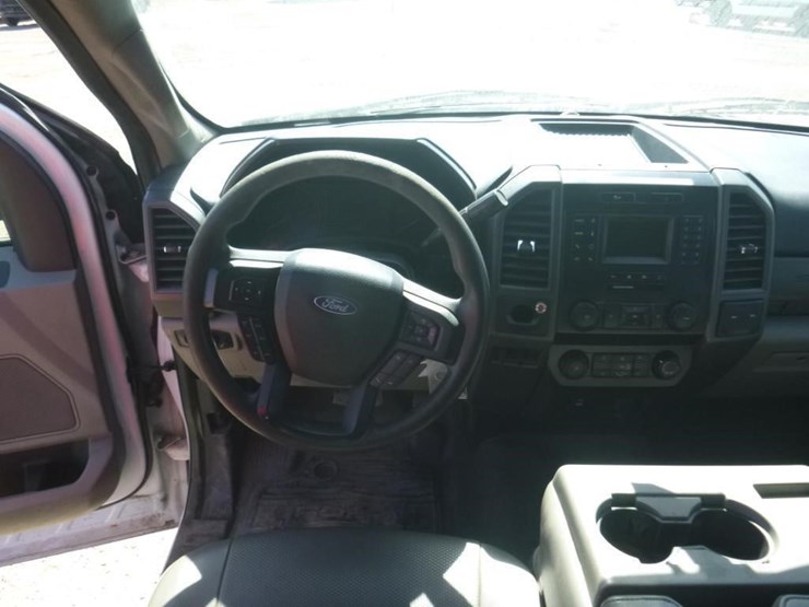 2020-ford-f350-image-7