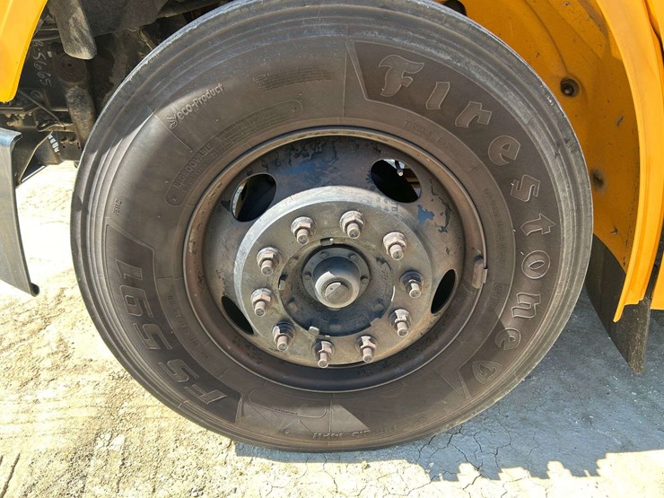 2016-freightliner-b2-image-18