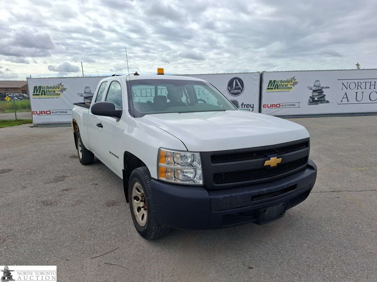 2012-chevrolet-silverado-image-3