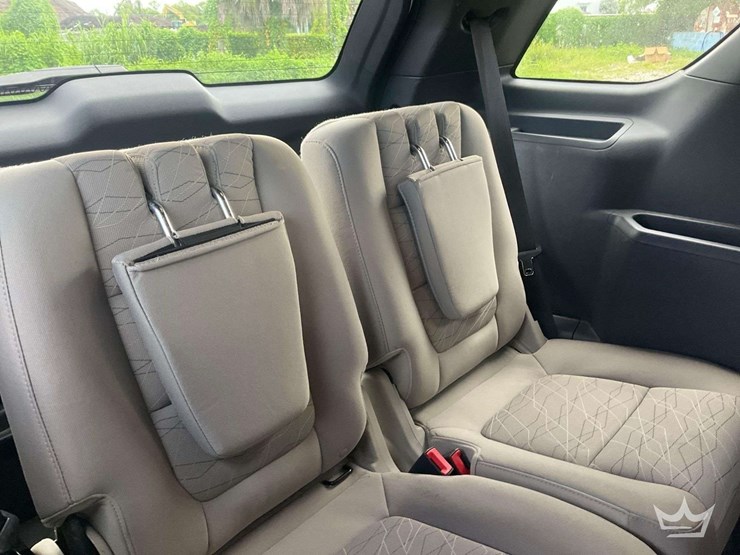 2013-ford-explorer-image-27