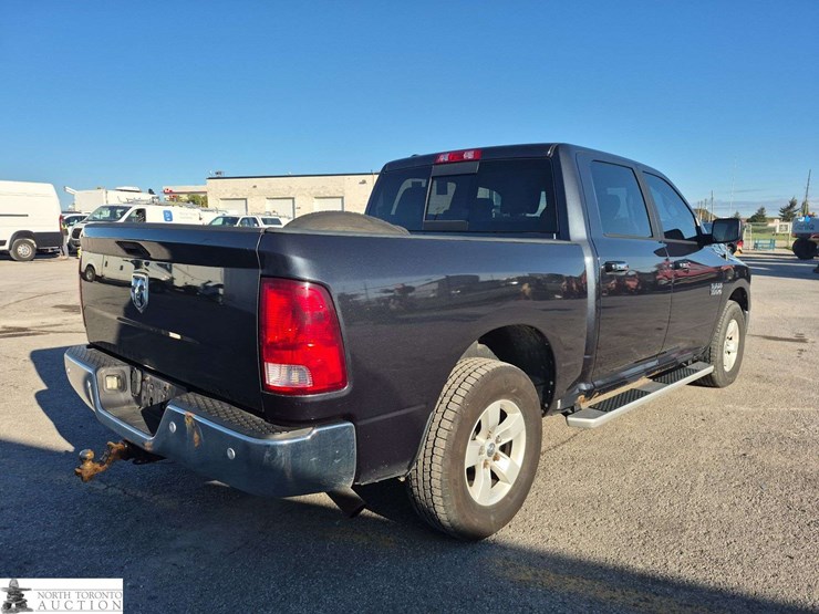 2017-dodge-1500-image-5