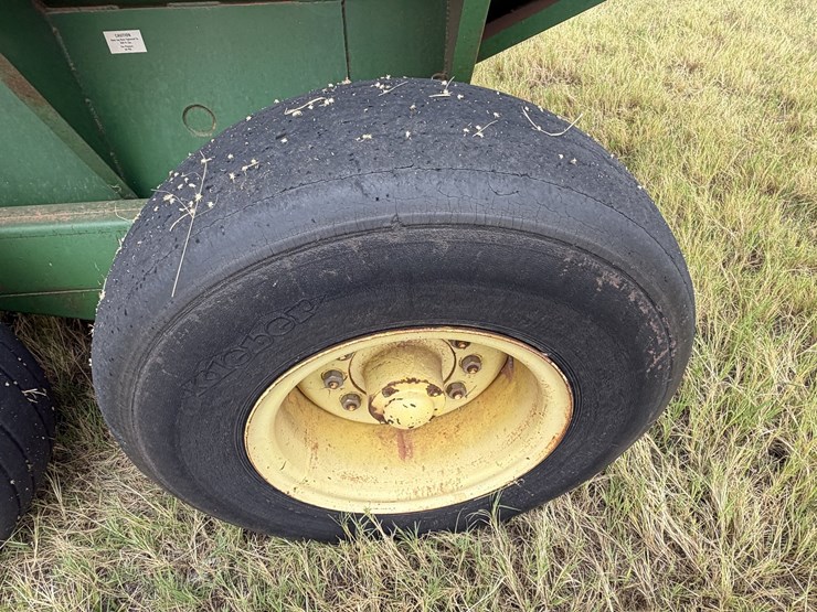 john-deere-650-image-21