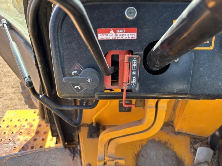 1988-deere-310c-image-35