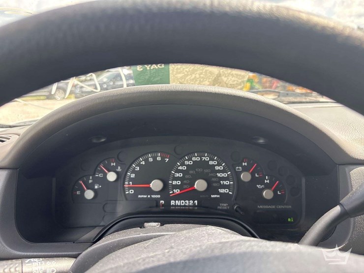 2005-ford-explorer-image-11