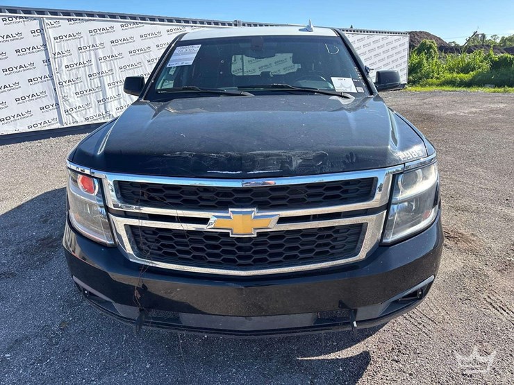 2019-chevrolet-tahoe-image-27