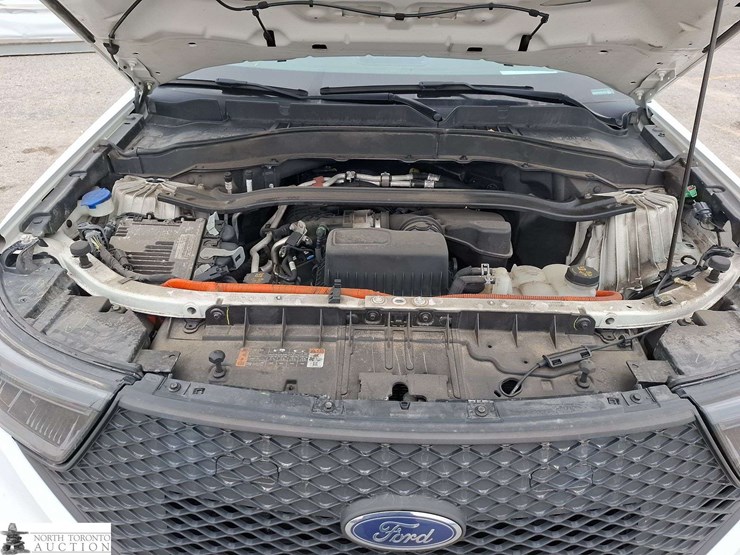 2021-ford-explorer-image-9