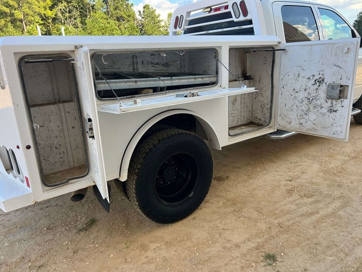 2023-dodge-3500-image-45