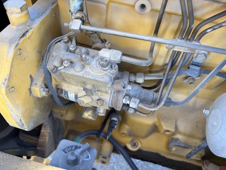 2005-deere-410g-image-52