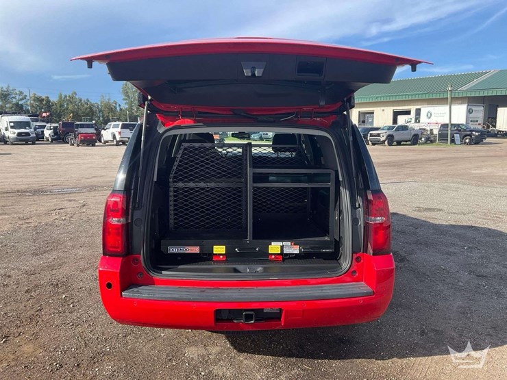2018-chevrolet-tahoe-image-24