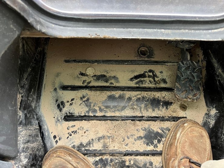 2017-caterpillar-259d-image-27