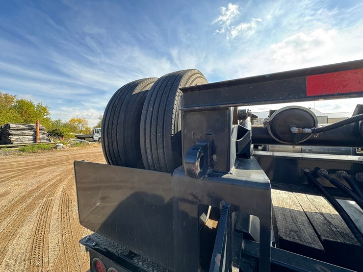 2022-globe-lowboy-image-39