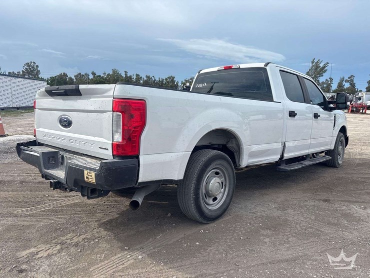 2019-ford-f250-image-3