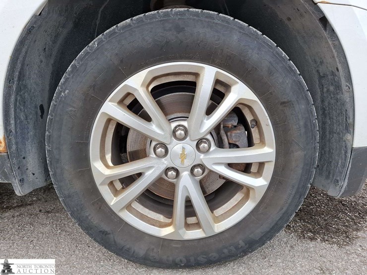 2017-chevrolet-equinox-image-19