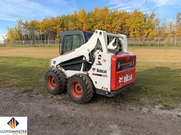 2015-bobcat-s570-image-2
