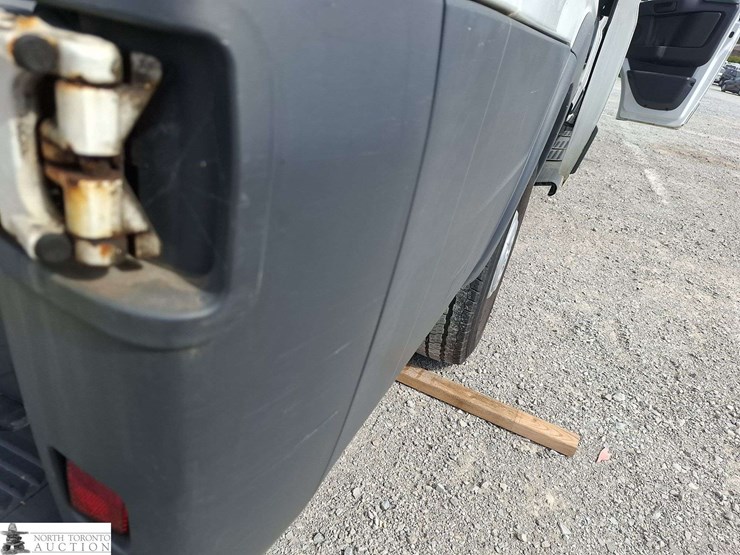 non-operable-2017-ram-promaster-cargo-van-image-26