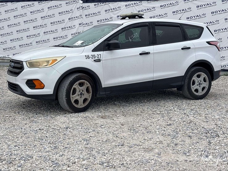 2017-ford-escape-image-1
