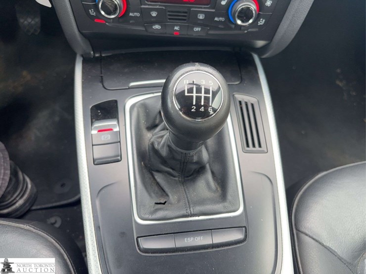 2009-audi-a4-image-19
