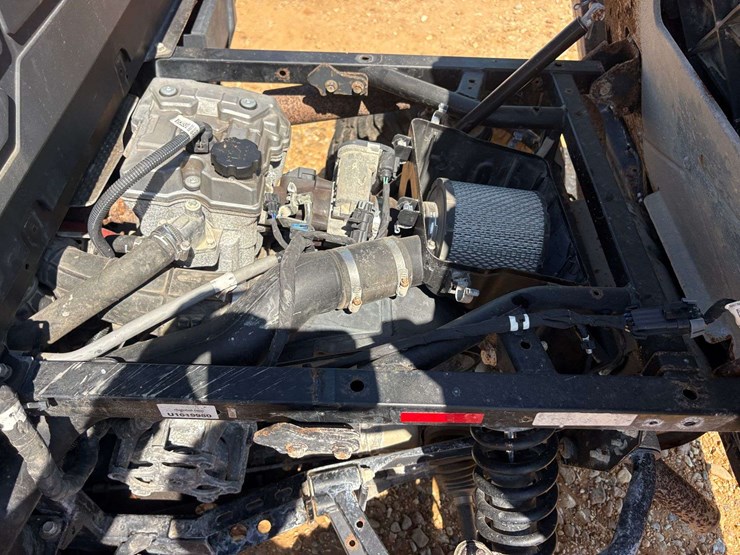 2022-polaris-pro-xd-4x4-crew-cab-utv-image-19