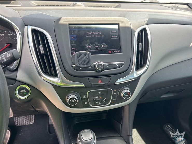 2020-chevrolet-equinox-image-17