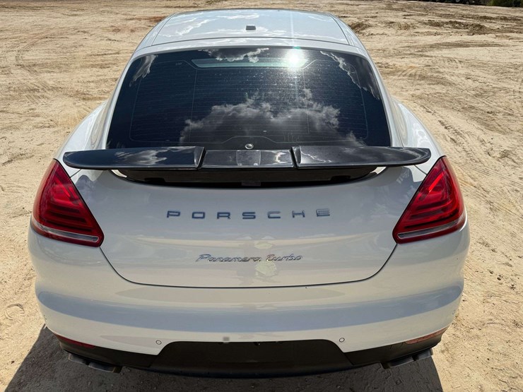 2016-porshe-panamera-4-door-hatchback-(132,955-miles)-image-6