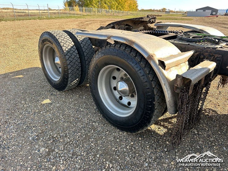 2006-kenworth-w900-image-56