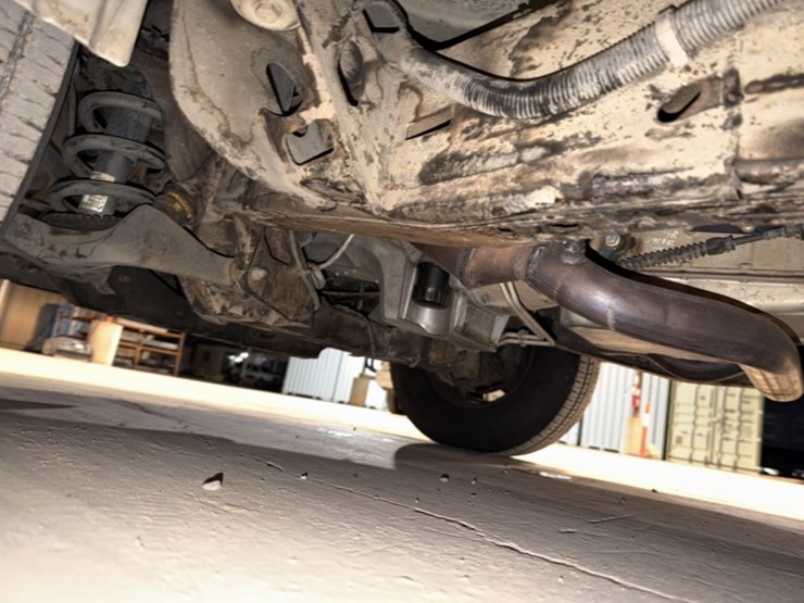 2011-chevrolet-express-2500-image-34