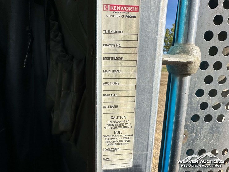 2006-kenworth-w900-image-6