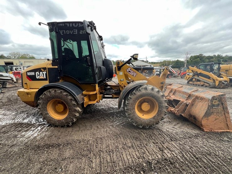 2018-caterpillar-908m-image-7