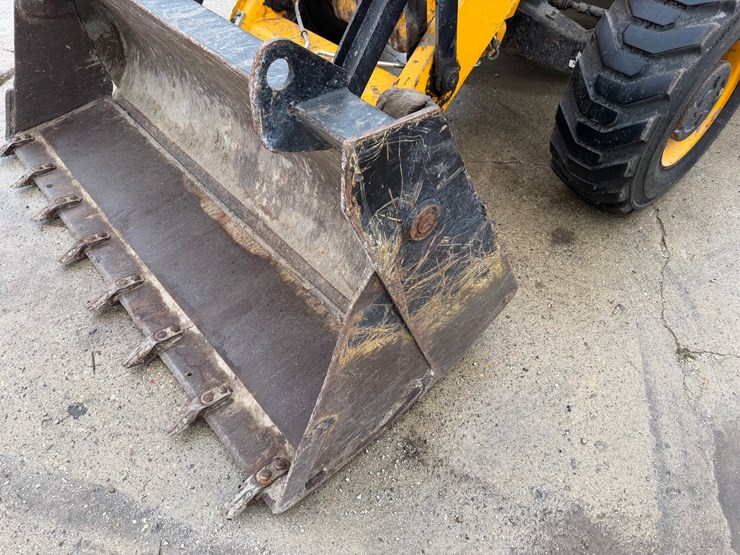 jcb-3cx-image-10