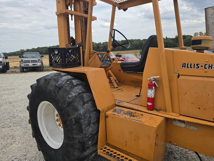 #25323-•-allis-chalmers-708c-fork-lift-image-34