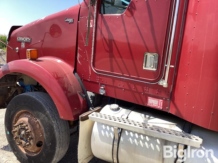 2000-kenworth-t800-image-19