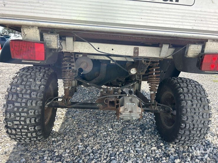 2018-club-car-carryall-1500-4x4-diesel-utility-cart-image-23