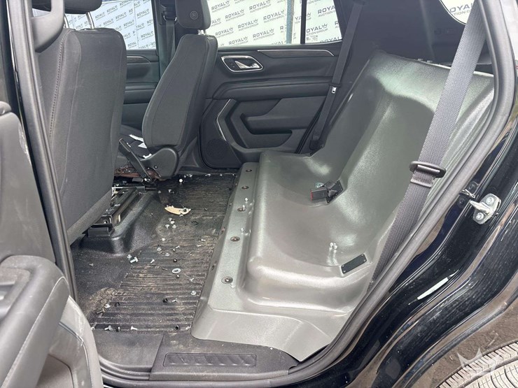 chevrolet-tahoe-image-19