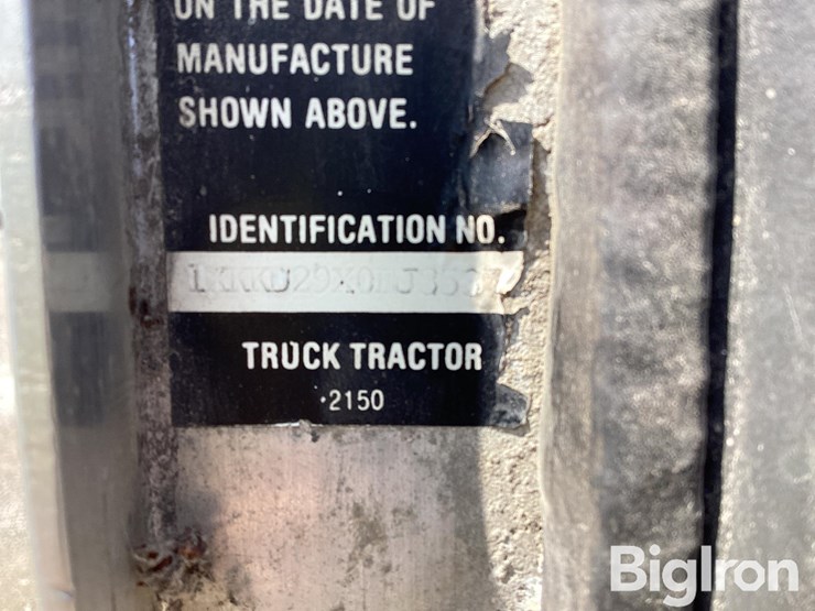 1984-kenworth-k100-image-11